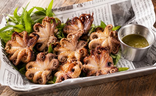 Bach Tuoc Nuong Tep Mo (Small Octopus Grilled Fat Pork).