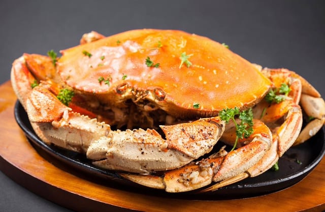 Whole Crab (2+lbs) Skillet.