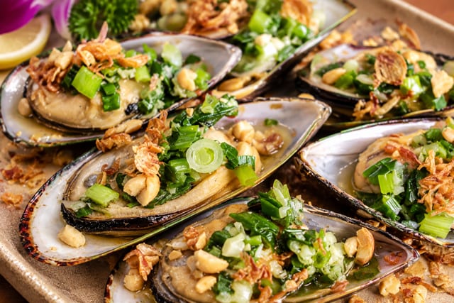 Mussel Chem Chep Nuong.