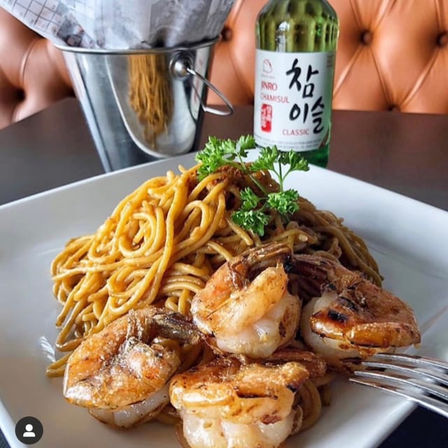 Jumbo Shrimp Garlic Noodles.